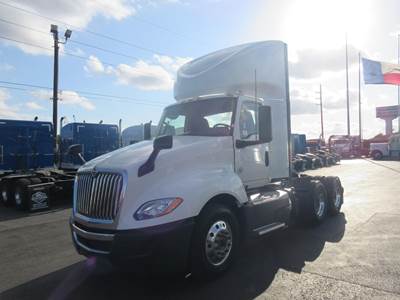 International LT Day Cab Truck - Cummins 450HP, 12 Speed Endurant Automatic