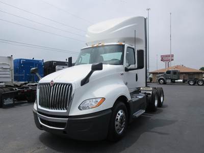 International LT Day Cab Truck - Cummins 450HP, 12 Speed Endurant Automatic