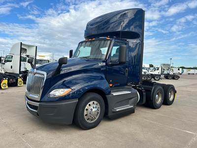 International LT Day Cab Truck - Cummins 450HP, 12 Speed Endurant Automatic