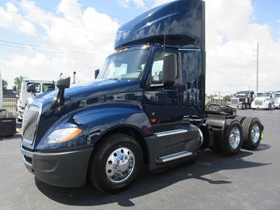 International LT Day Cab Truck - Cummins 450HP, 12 Speed Endurant Automatic