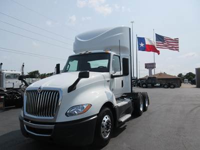 International LT Day Cab Truck - Cummins 450HP, 12 Speed Endurant Automatic