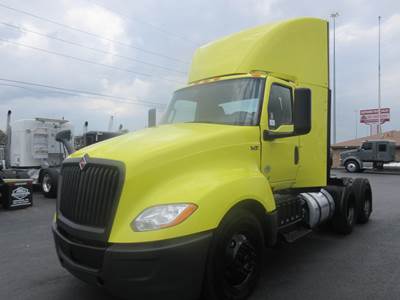 International LT Day Cab Truck - Cummins 450HP, 12 Speed Endurant Automatic