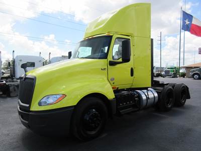 International LT Day Cab Truck - Cummins 450HP, 12 Speed Endurant Automatic