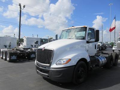 International LT Day Cab Truck - Cummins 450HP, 12 Speed Endurant Automatic