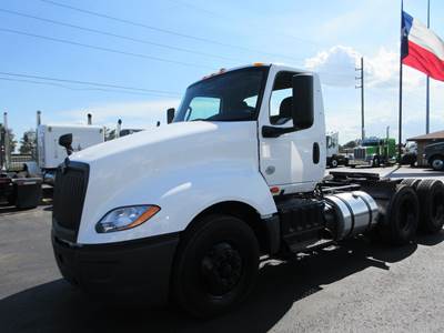 International LT Day Cab Truck - Cummins 450HP, 12 Speed Endurant Automatic