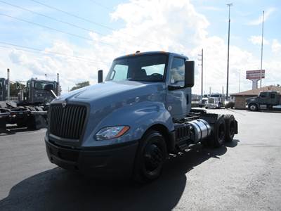 International LT Day Cab Truck - Cummins 450HP, 12 Speed Endurant Automatic