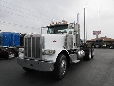 Peterbilt 388 Day Cab Truck - Caterpillar, Manual