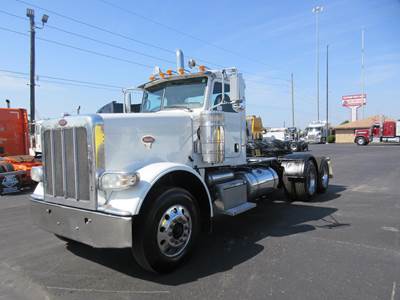 Peterbilt 389 Day Cab Truck - Cummins 425HP, 13 Speed Manual