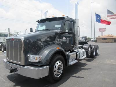 Peterbilt 567 Tri Axle Day Cab Truck - Cummins 525HP, 12 Speed Automatic