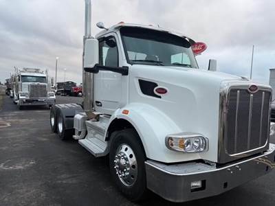 Peterbilt 567 Day Cab Truck - Paccar 510HP, 13 Speed Manual