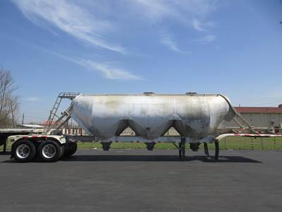 Polar 1000cf Dry Bulk / Pneumatic Tank Trailer