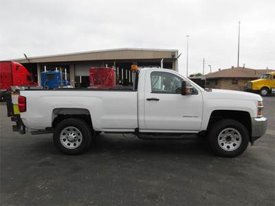 Chevrolet Silverado 3500HD Mechanic / Service Truck - 6 Speed Automatic