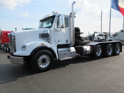 Freightliner Coronado 122 SD Tri Axle Oil Field Truck - Detroit, 500HP, 18 Speed Manual