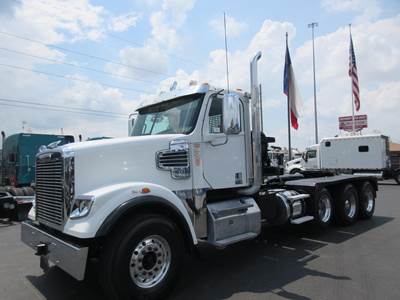 Freightliner Coronado 122 SD Tri Axle Oil Field Truck - Detroit, 500HP, 18 Speed Manual