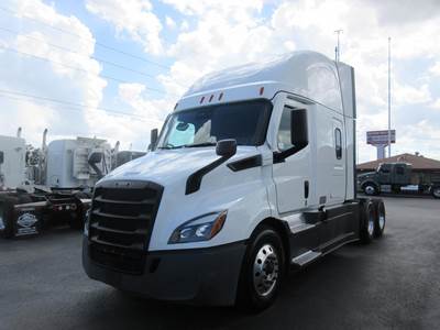 Freightliner Cascadia 116 Sleeper Semi Truck - 72" Raised Roof Sleeper, Detroit 450HP, 12 Speed Dt12 Automatic