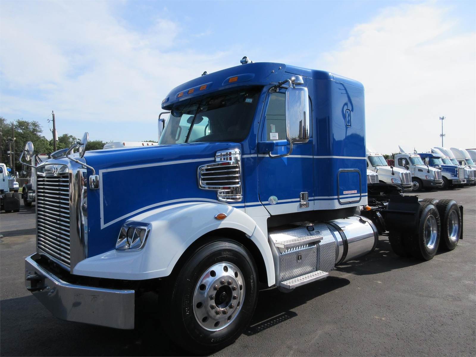 2015 Freightliner Coronado 122 SD Sleeper Semi Truck 48" Flat Top