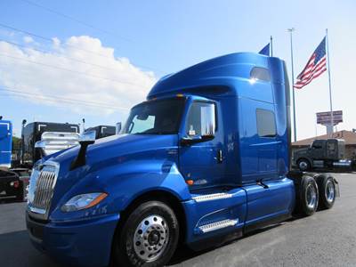 International LT Sleeper Semi Truck - 73" Raised Roof Sleeper, Cummins 450HP, 12 Speed Automatic