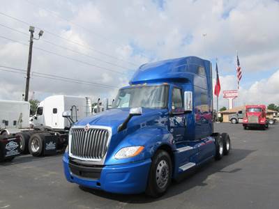 International LT Sleeper Semi Truck - 73" Mid Roof Sleeper, Cummins 450HP, 12 Speed Automatic