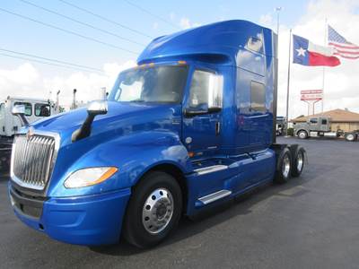 International LT Sleeper Semi Truck - 73" Raised Roof Sleeper, Cummins 450HP, 12 Speed Automatic