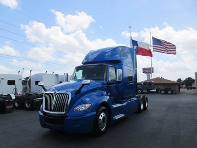 International LT Sleeper Semi Truck - 73" Raised Roof Sleeper, Cummins 450HP, 12 Speed Automatic