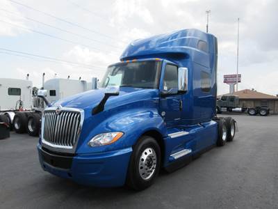 International LT Sleeper Semi Truck - 73" Raised Roof Sleeper, Cummins 450HP, 12 Speed Automatic