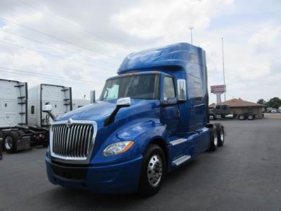 International LT Sleeper Semi Truck - 73" Raised Roof Sleeper, Cummins 450HP, 12 Speed Automatic