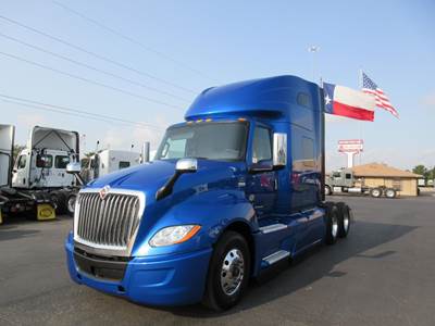 International LT Sleeper Semi Truck - 73" Raised Roof Sleeper, Cummins 450HP, 12 Speed Automatic