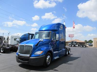 International LT Sleeper Semi Truck - 73" Raised Roof Sleeper, Cummins 450HP, 12 Speed Automatic