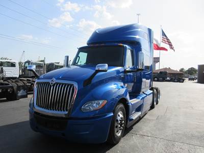 International LT Sleeper Semi Truck - 73" Raised Roof Sleeper, Cummins 450HP, 12 Speed Automatic