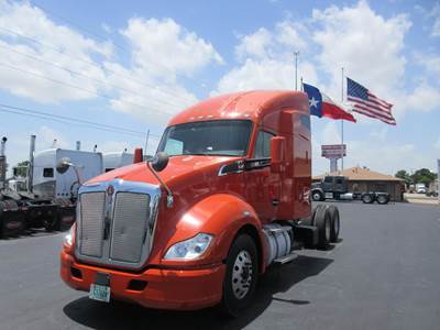 Kenworth T680 Sleeper Semi Truck - Raised Roof Sleeper, Cummins 450HP, 10 Speed Automatic