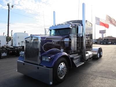 Kenworth W900 Sleeper Semi Truck - 86" Raised Roof Sleeper, Cummins 525HP, 13 Speed Manual