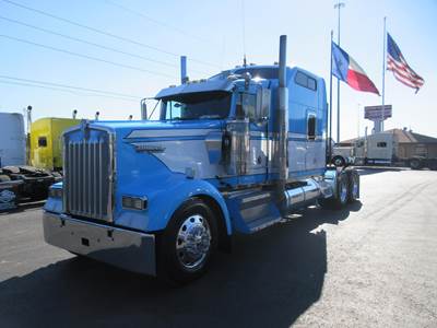 Kenworth W900L Sleeper Semi Truck - 86" Mid Roof Sleeper, Caterpillar 546HP, 18 Speed Manual