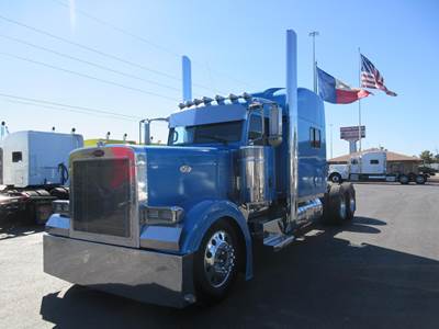 Peterbilt 379EXHD Sleeper Semi Truck - 70" Mid Roof Sleeper, Caterpillar 475HP, 18 Speed Manual