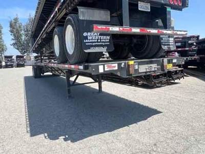 Transcraft 48 STEEL SLIDING TANDEM FLATBED Flatbed Trailer