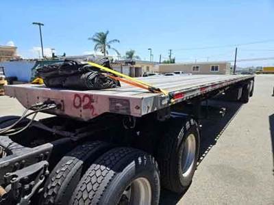 Transcraft 48x102 Combination Flatbed Trailer - Air Ride, Sliding Axle