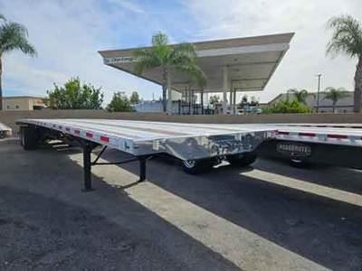 Transcraft 53x102 Combination Flatbed Trailer - Air Ride, Sliding Axle