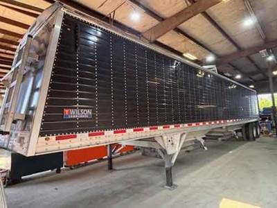 WILSON 45 ALUMINUM FIXED CLOSED TANDEM HOPPER / GRAIN TRA Hopper / Grain Trailer