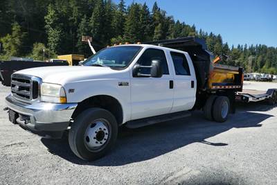 Ford F-550 Dump Truck - 6.8L TRITON V10, Automatic