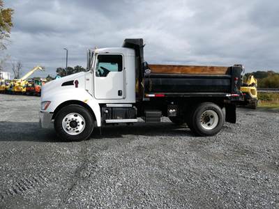 Kenworth T270 Dump Truck - Paccar 220HP, Automatic