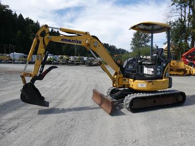Komatsu PC30MR-3 Mini Excavator