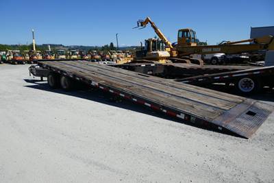 Trail King TK40RB-282 Tag Trailer