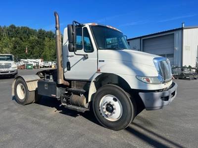 International DuraStar 4400 Single Axle Day Cab Truck - DT466 285HP, 6 Speed Allison Hs Automatic