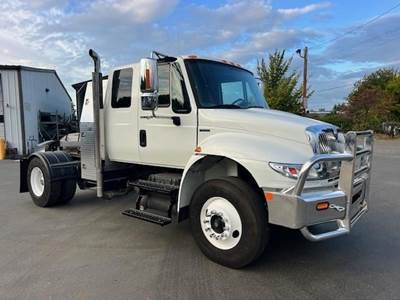 International DuraStar 4400 Single Axle Day Cab Truck - MAXXFORCE DT 285HP, 5 Speed Allison Rds Automatic