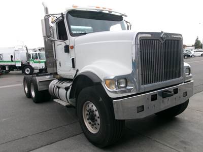 International Paystar 5900 Day Cab Truck - Cummins 410HP, 6 Speed Allison Rds Automatic