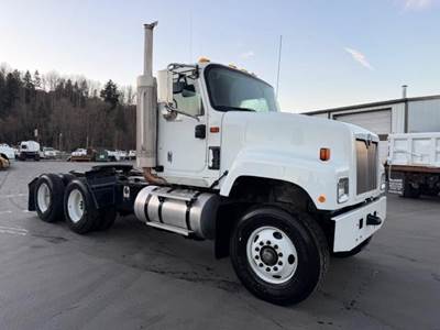 International Paystar 5900 Day Cab Truck - Cummins 565HP, 13 Speed Manual