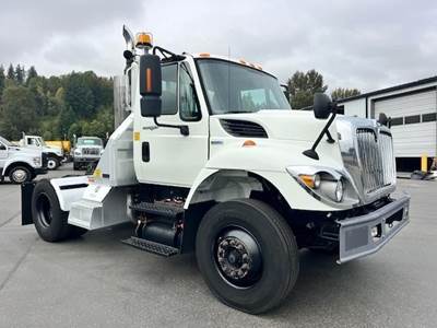 International WorkStar 7500 Single Axle Day Cab Truck - MAXXFORCE 10 350HP, 13 Speed Manual