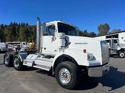 Western Star 4900 Day Cab Truck - Detroit 560HP, 18 Speed Manual