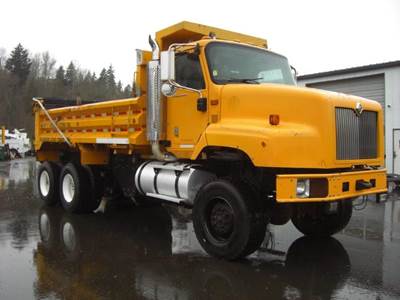 International Paystar 5600 Dump Truck - Cummins 370HP, 13 Speed Manual, 16' Dump