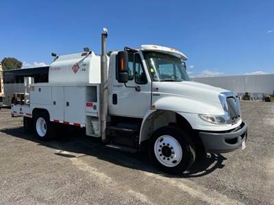 International DuraStar 4400 800 Gallon Gasoline / Fuel Truck - MAXXFORCE 9 310HP, 6 Speed Allison Rds Automatic