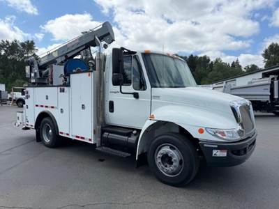 International DuraStar 4300 Mechanic / Service Truck - MAXXFORCE GDT245, 245HP, 5 Speed Allison Rds Automatic